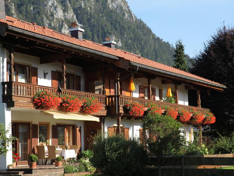 Gaestehaus Gschwendtner - Chiemgau Karte インツェル エクステリア 写真