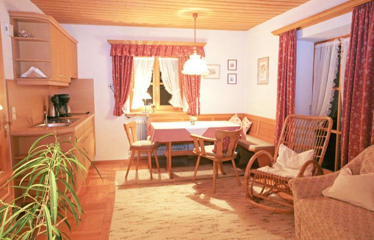 Gaestehaus Gschwendtner - Chiemgau Karte インツェル エクステリア 写真