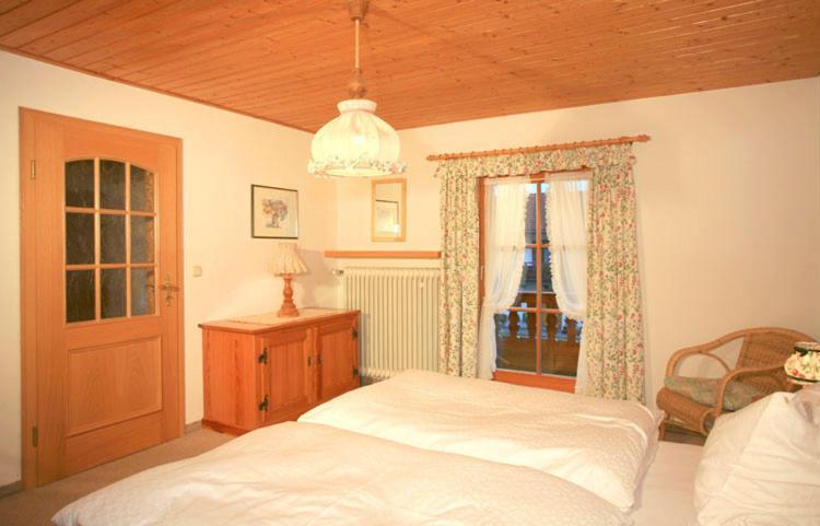Gaestehaus Gschwendtner - Chiemgau Karte インツェル エクステリア 写真