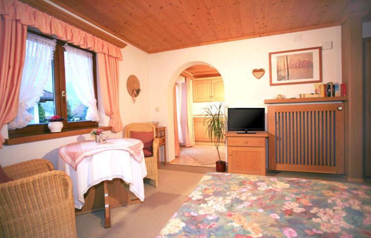 Gaestehaus Gschwendtner - Chiemgau Karte インツェル エクステリア 写真