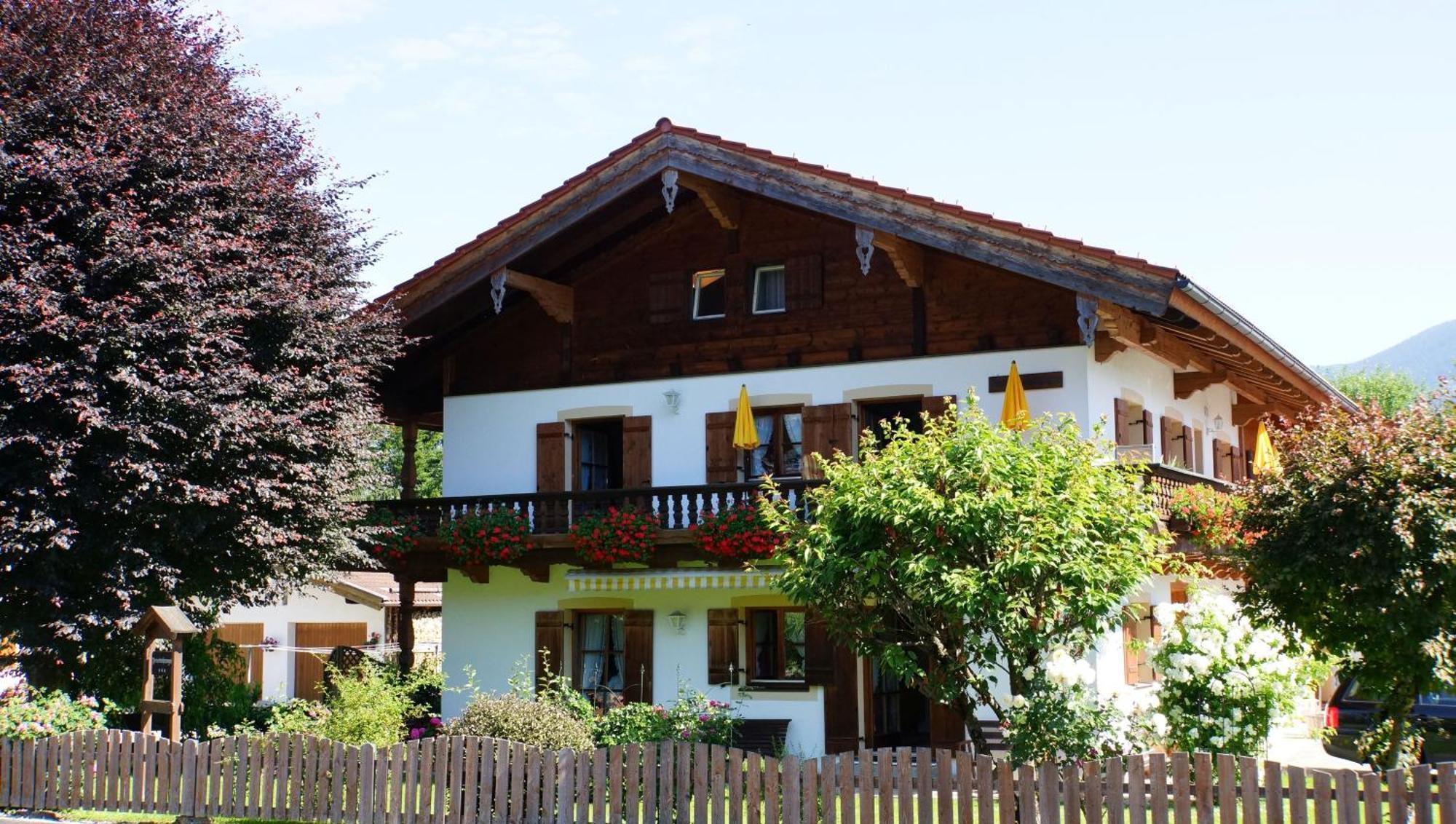 Gaestehaus Gschwendtner - Chiemgau Karte インツェル エクステリア 写真